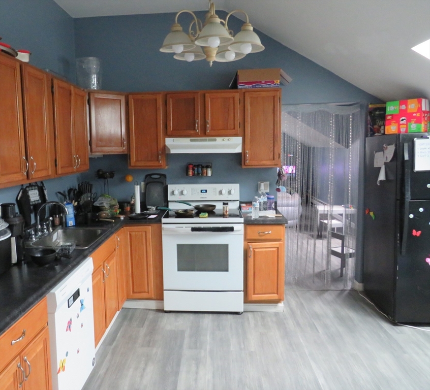 3 Merrit Place