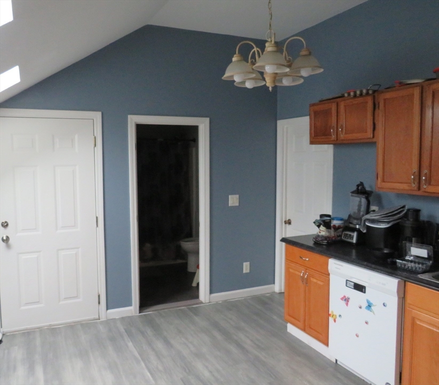 3 Merrit Place