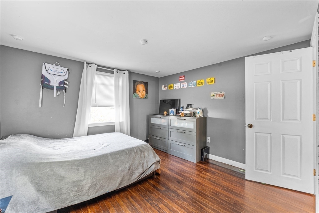 22 Eames Ave