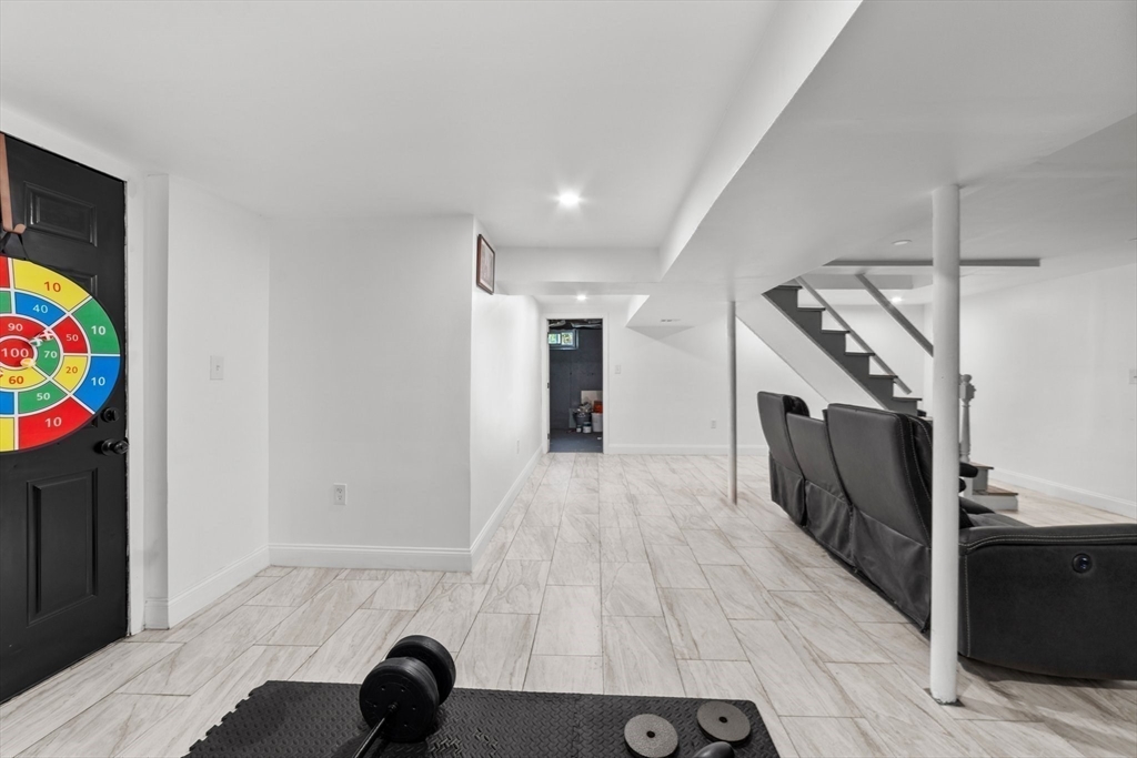 22 Eames Ave