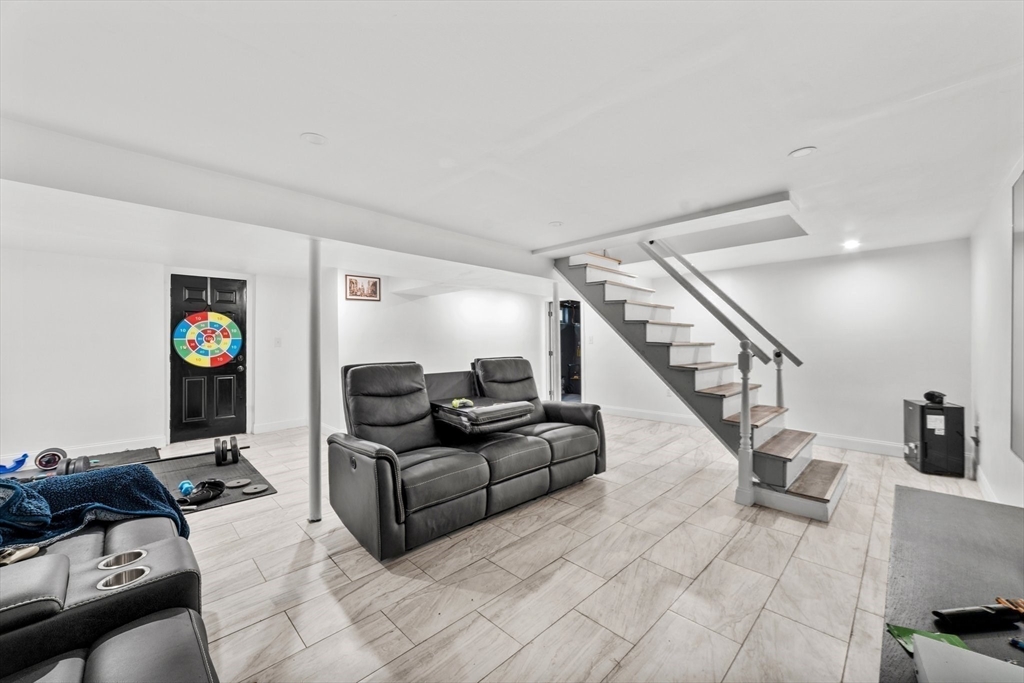 22 Eames Ave