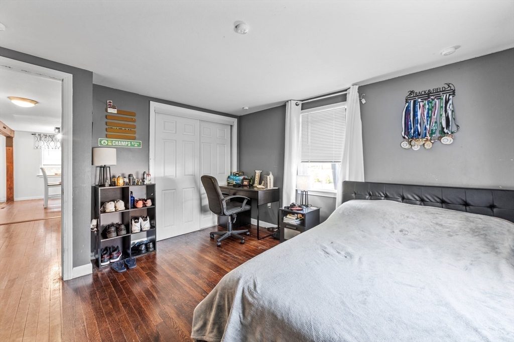 22 Eames Ave