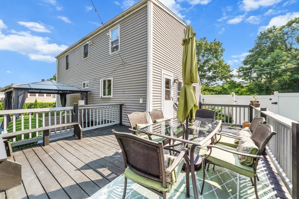 22 Eames Ave