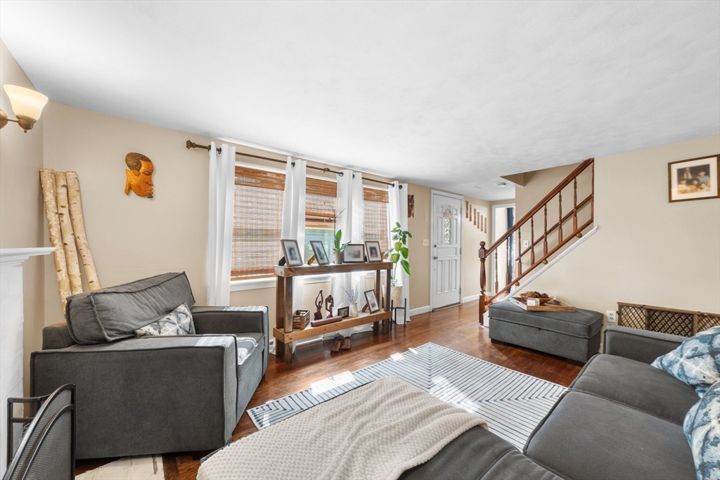 22 Eames Ave