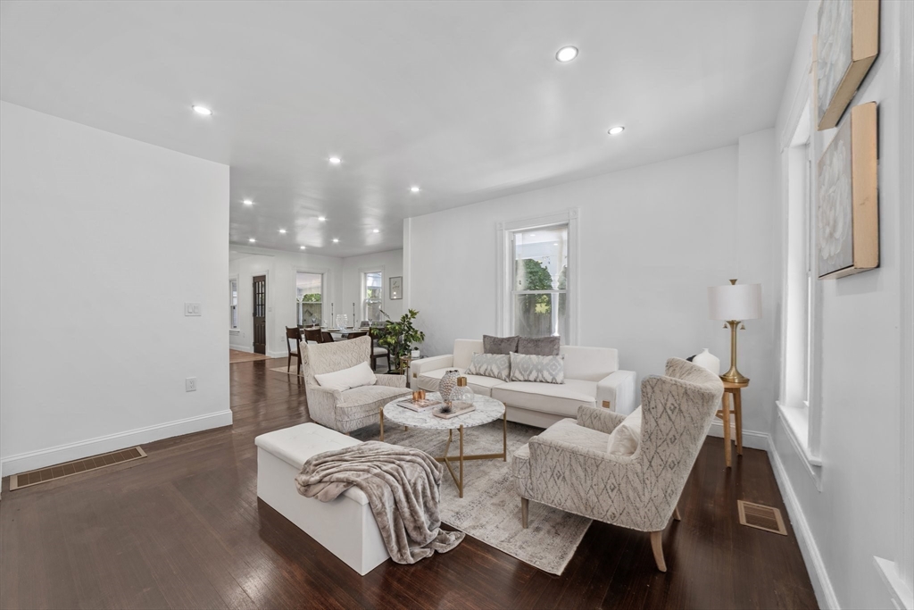 9 South St