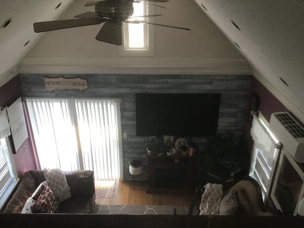 22 Maple St