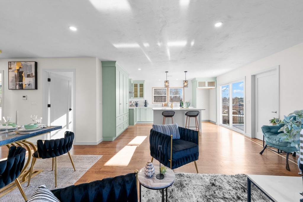 6 Morse Ave
