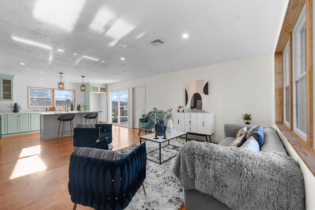 6 Morse Ave
