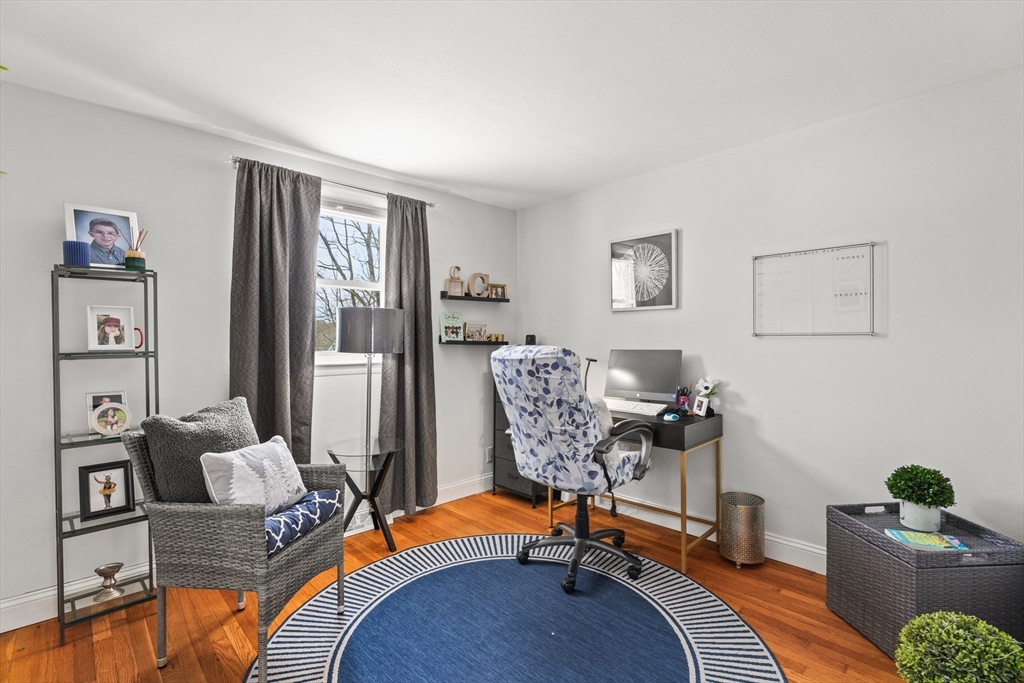 41 Edward St