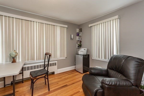 84 Oak St