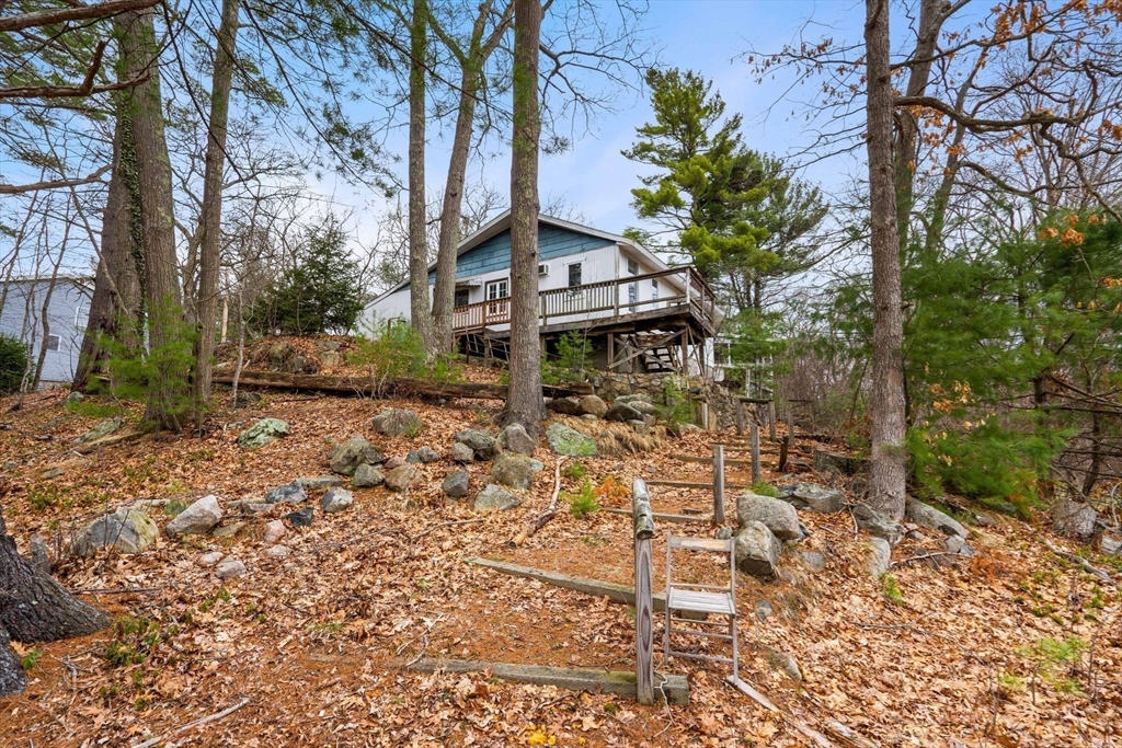 47 Riverside Dr