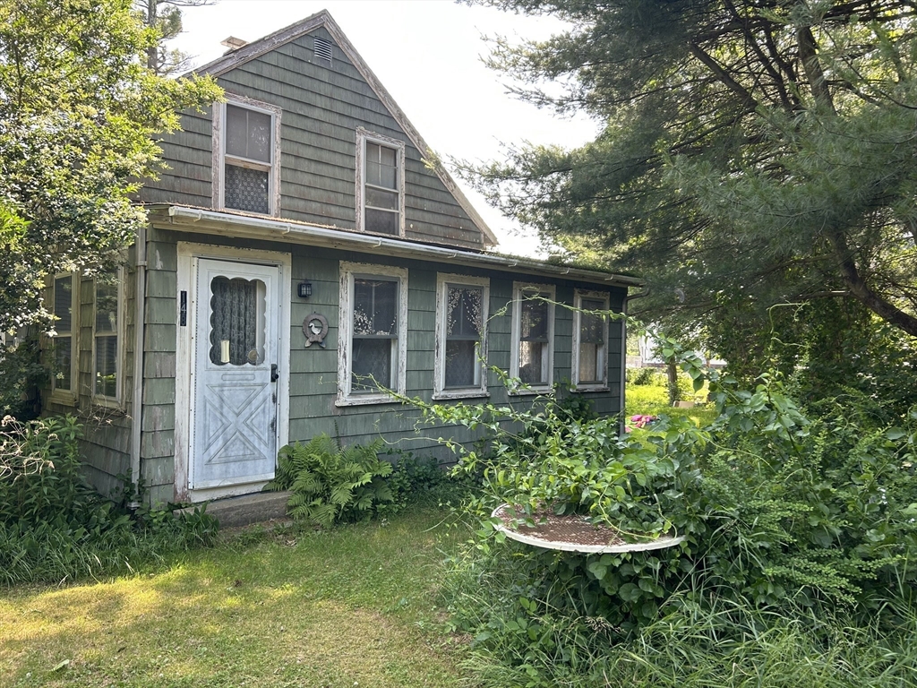 148 Lakeview Ave