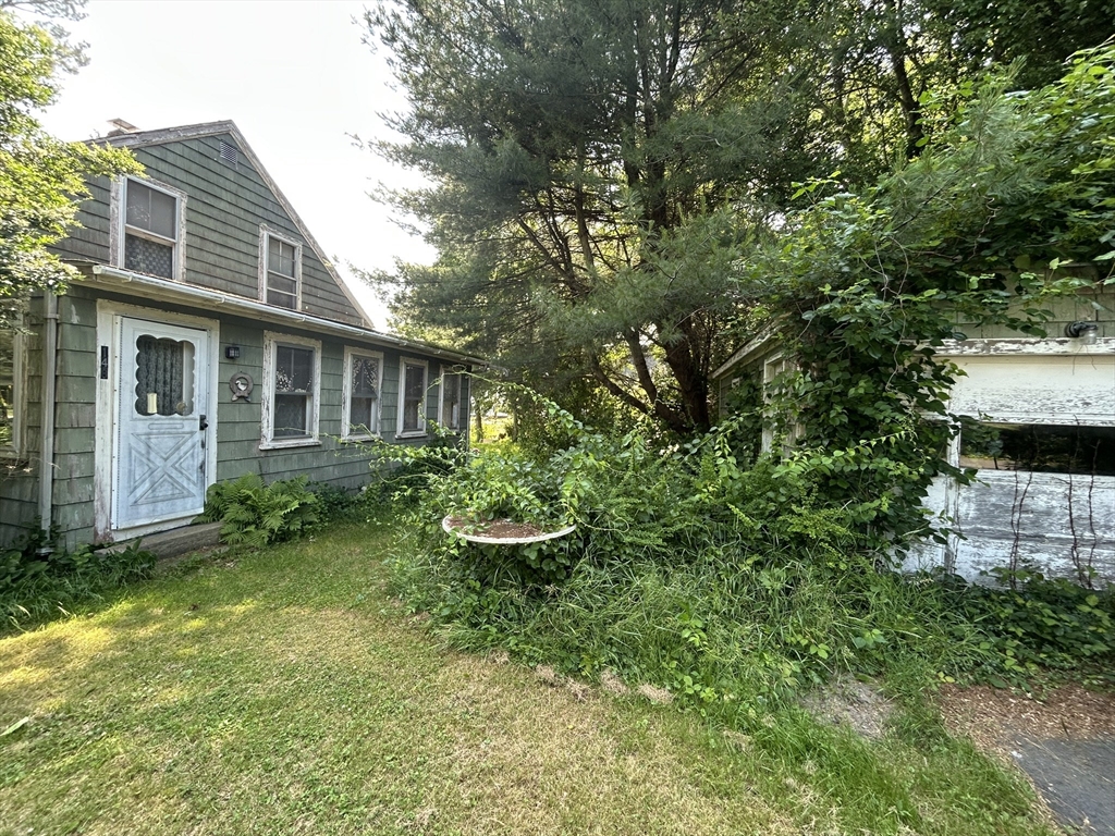 148 Lakeview Ave