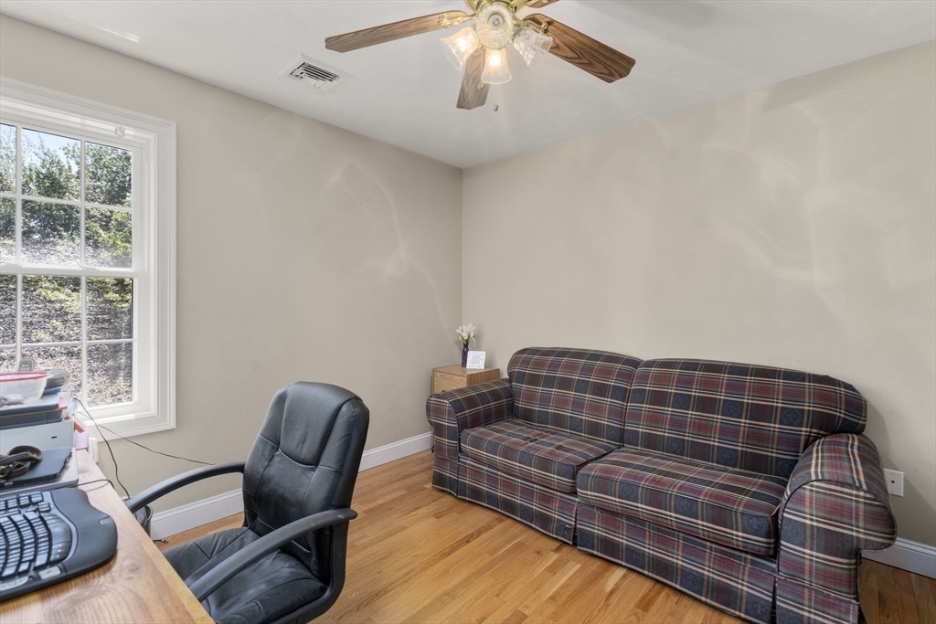 21 Vernon St