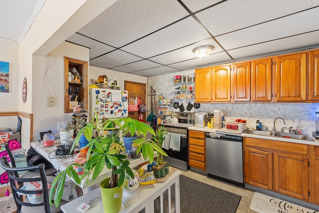 331-333 E Main St