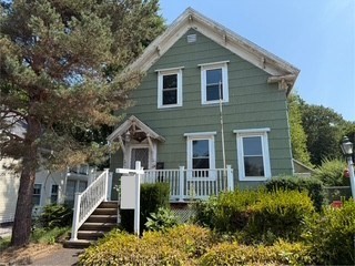 24 Marblehead St