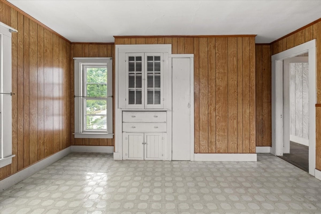 17 Neponset Ave