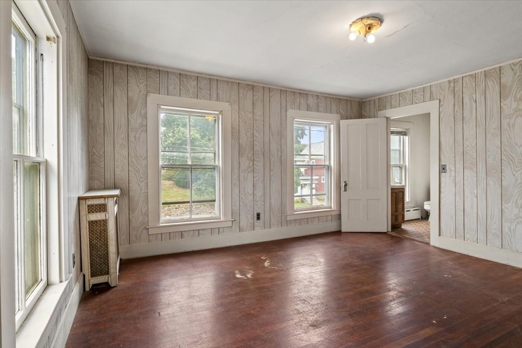 17 Neponset Ave