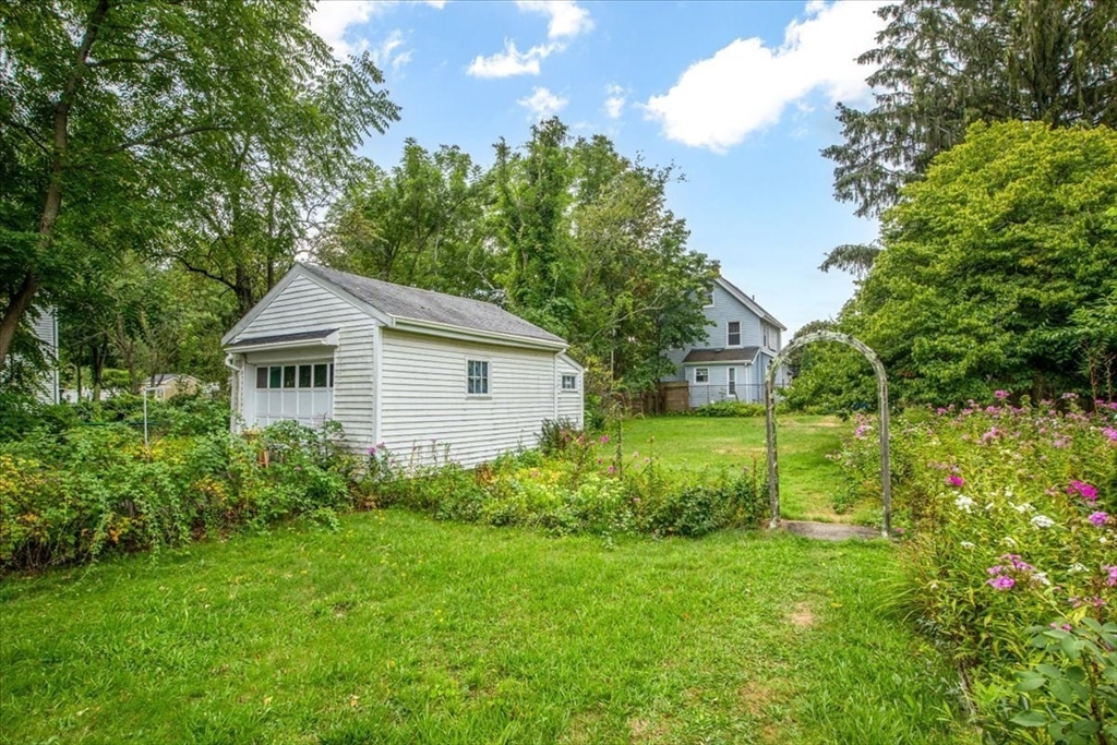 17 Neponset Ave