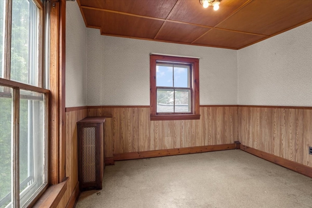 17 Neponset Ave