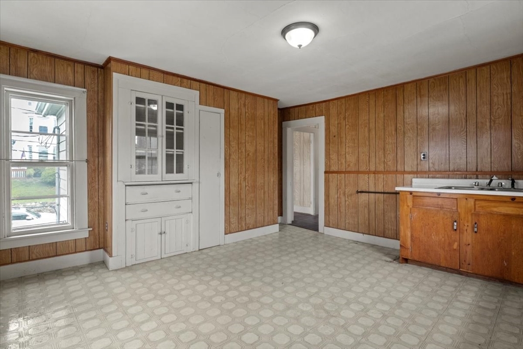 17 Neponset Ave