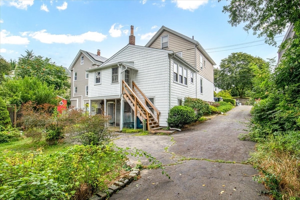 17 Neponset Ave