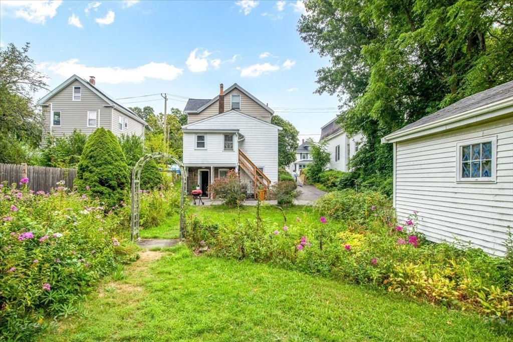 17 Neponset Ave