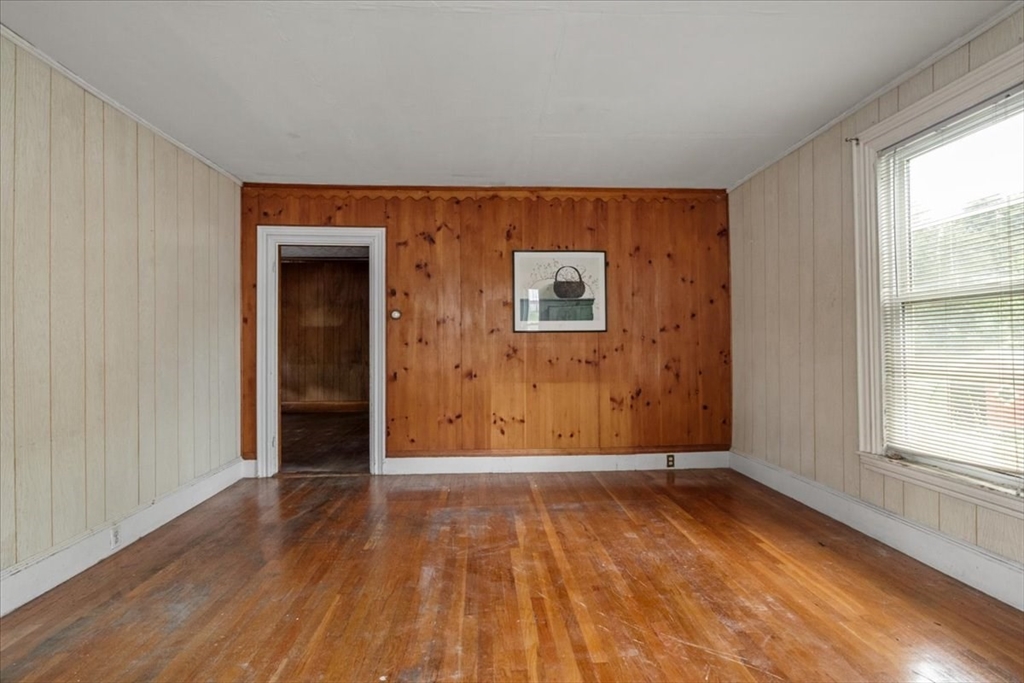 17 Neponset Ave