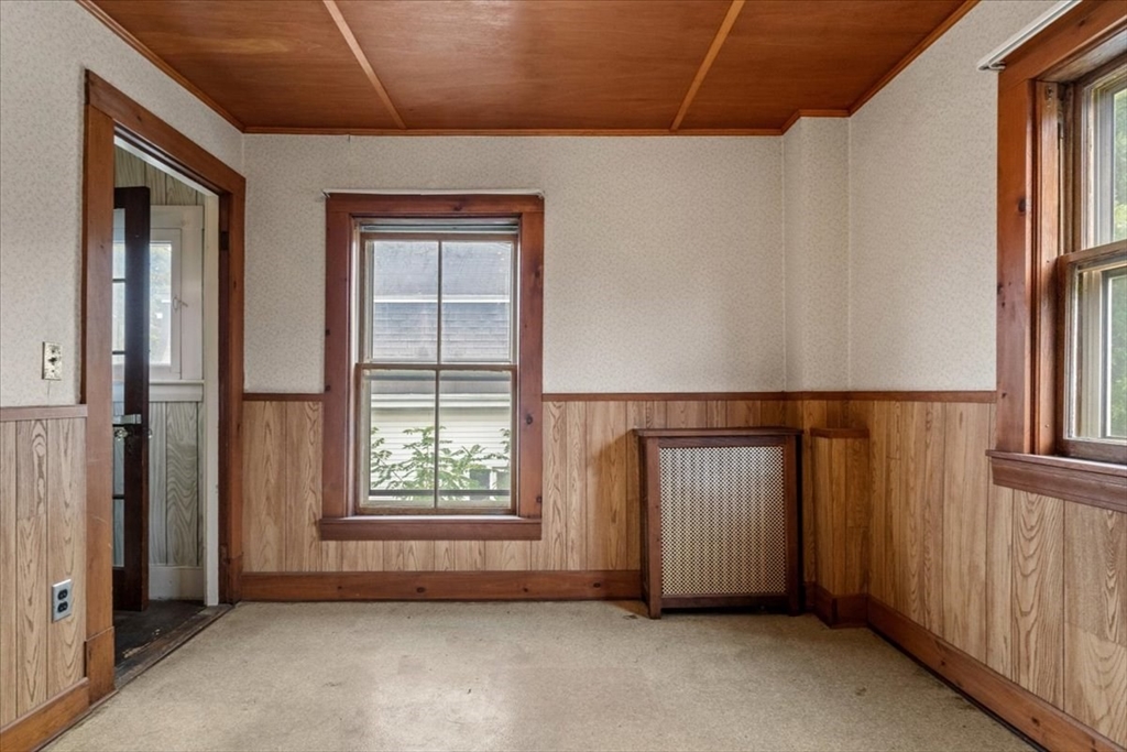17 Neponset Ave