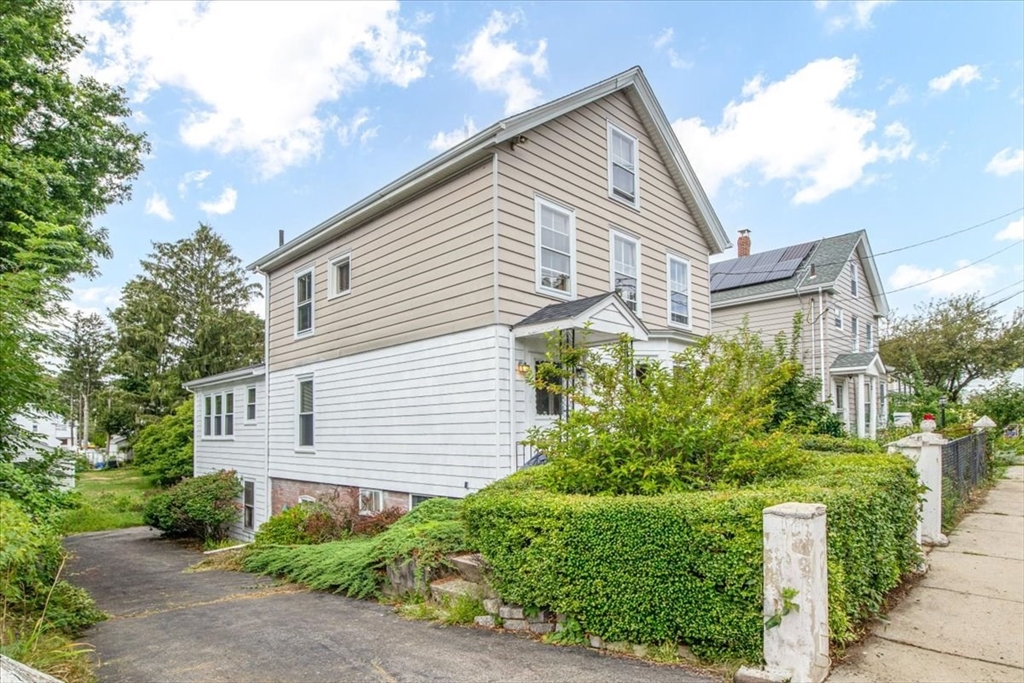 17 Neponset Ave