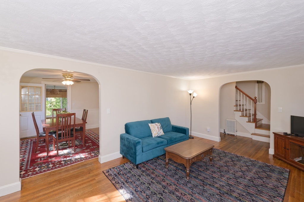 3 Lancaster St