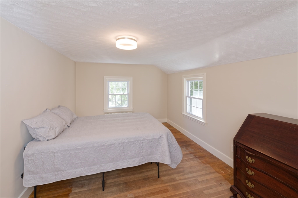 3 Lancaster St