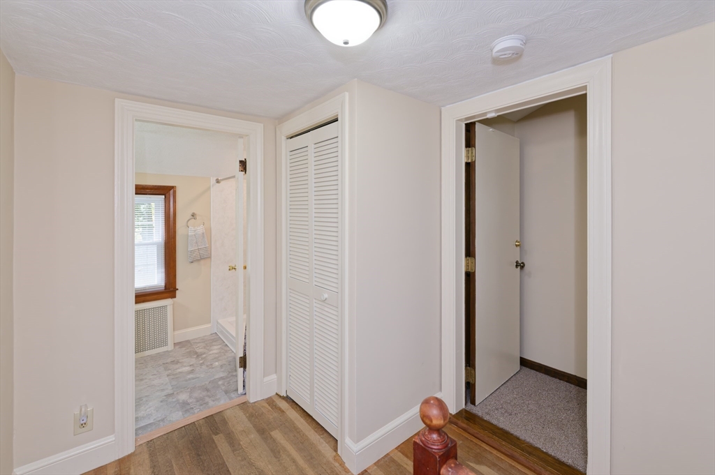 3 Lancaster St