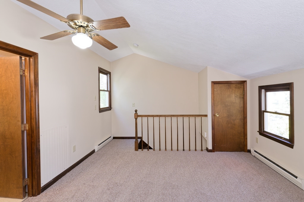 3 Lancaster St