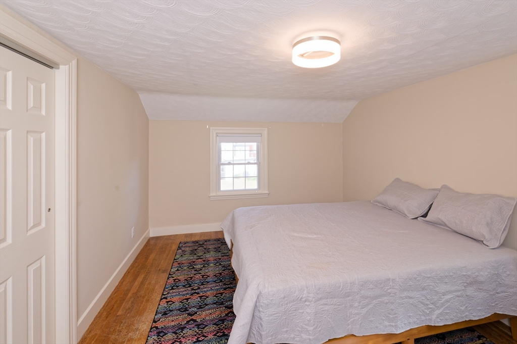 3 Lancaster St