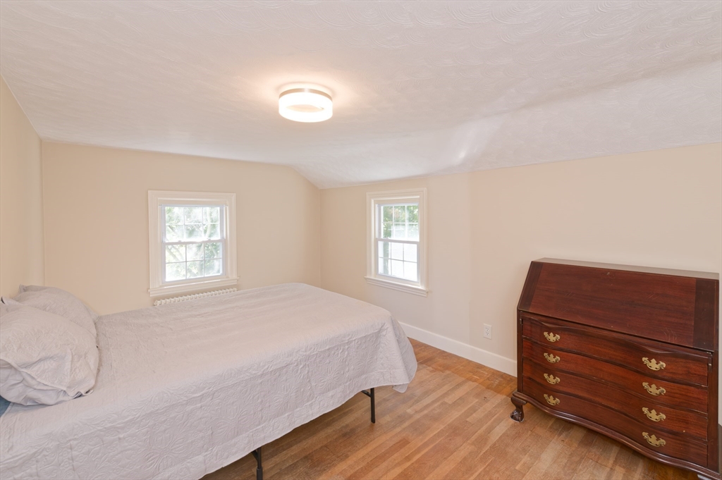 3 Lancaster St