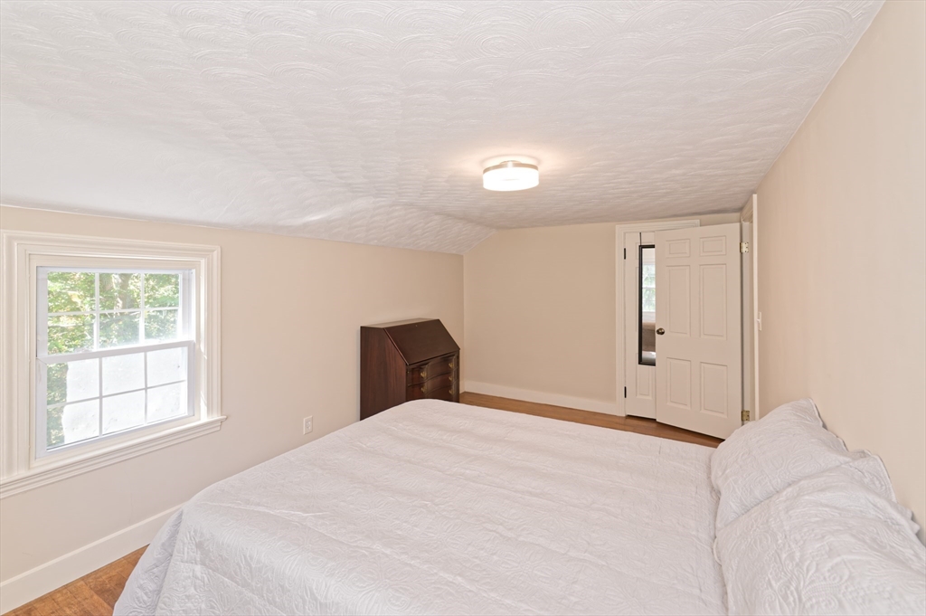 3 Lancaster St
