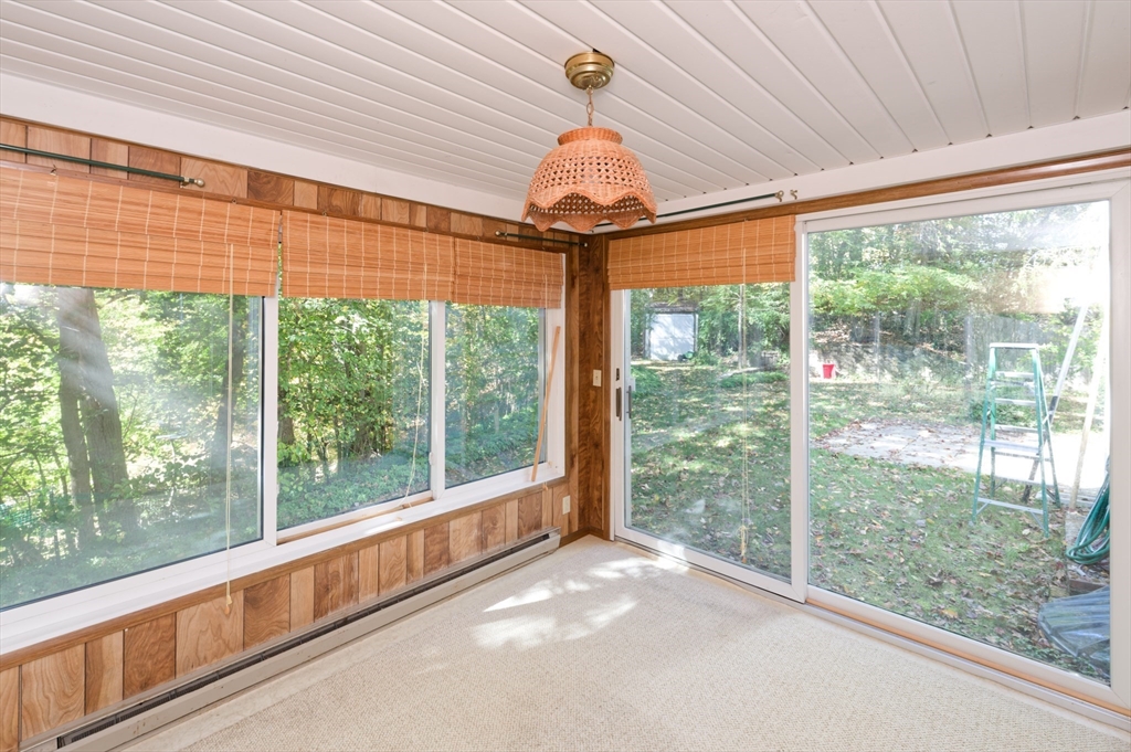 3 Lancaster St
