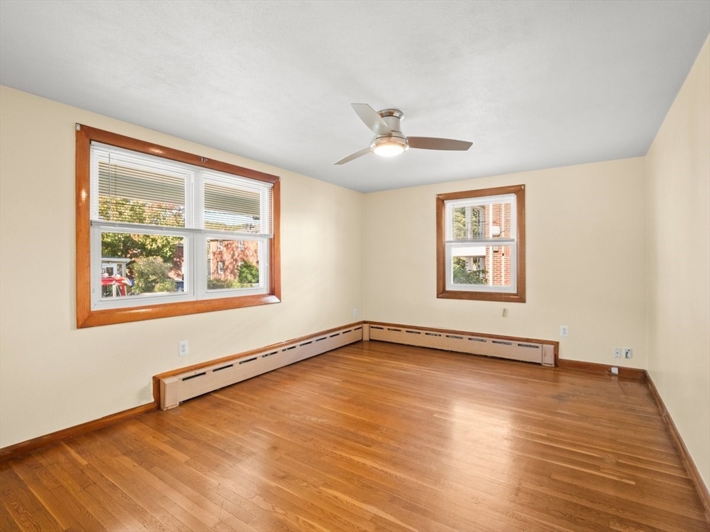 492 Metropolitan Ave