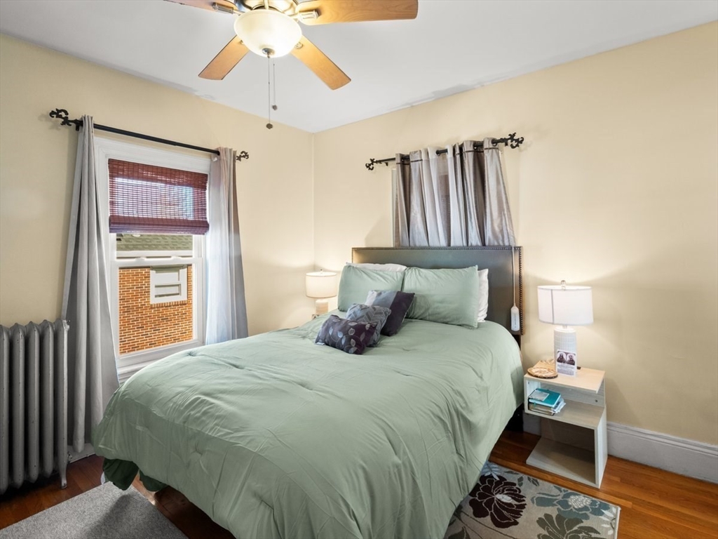 492 Metropolitan Ave
