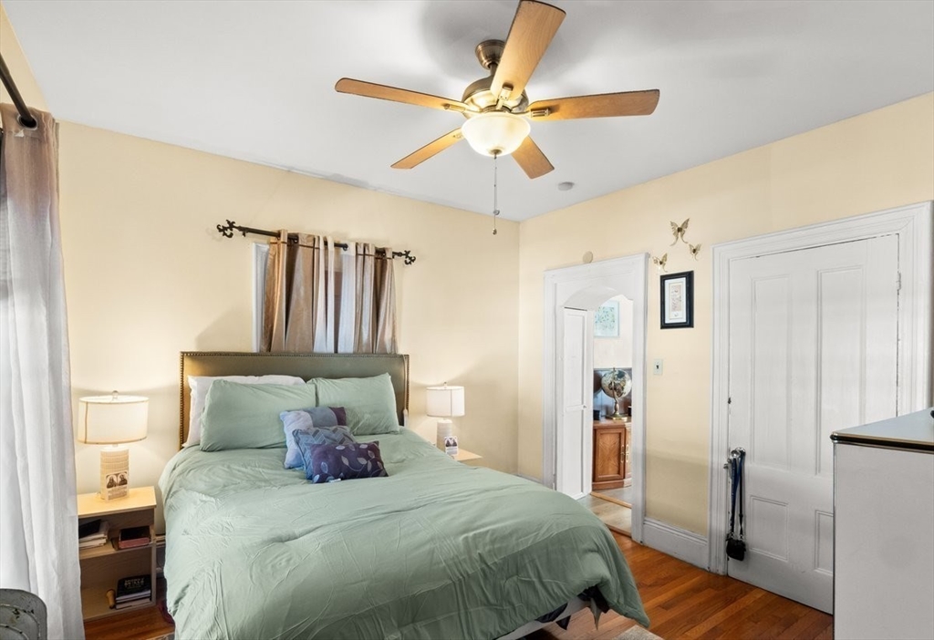 492 Metropolitan Ave
