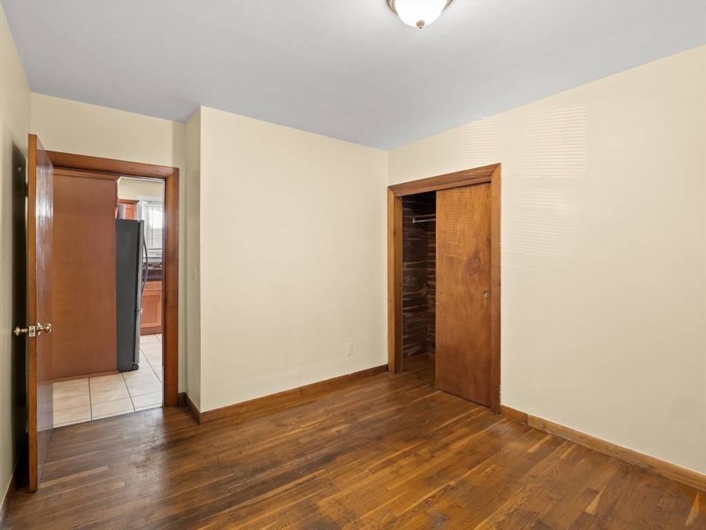 492 Metropolitan Ave