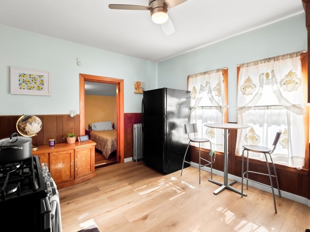492 Metropolitan Ave