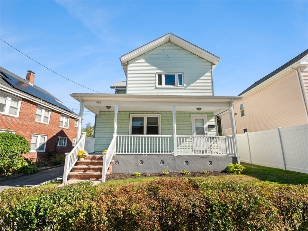 492 Metropolitan Ave