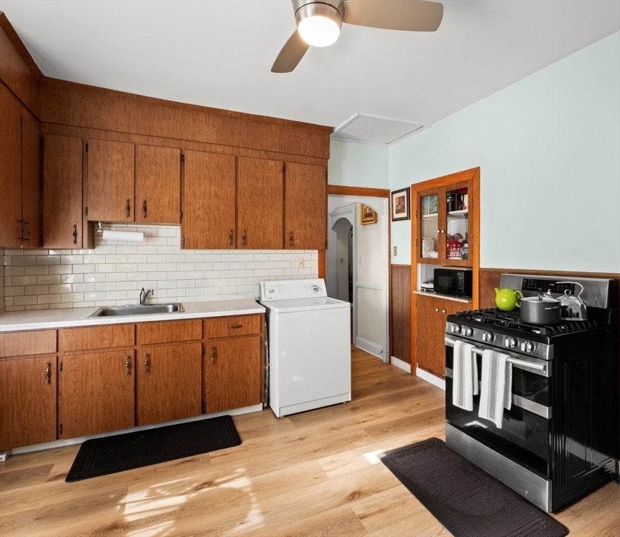 492 Metropolitan Ave