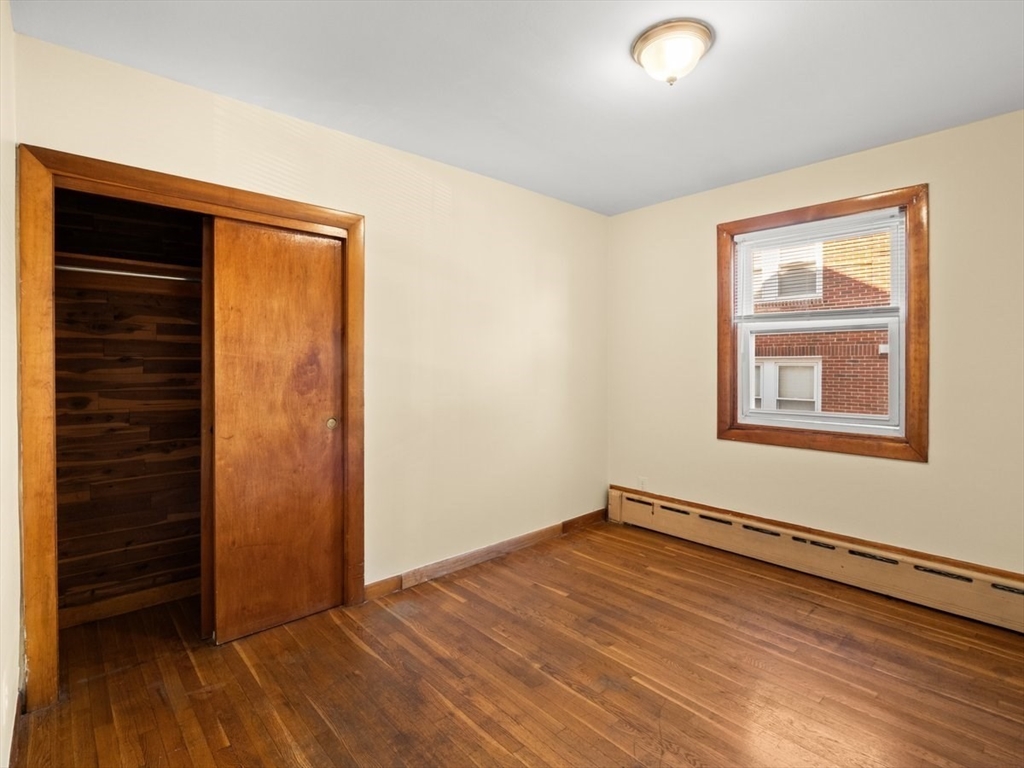 492 Metropolitan Ave