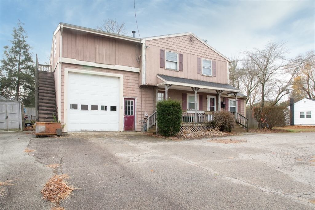 76 Foundry St