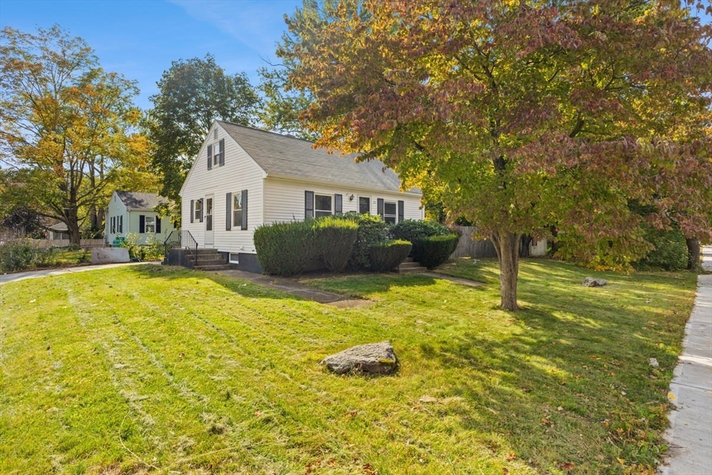 26 Lamb St