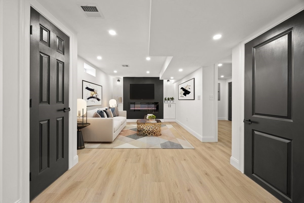 171 Carey Cir
