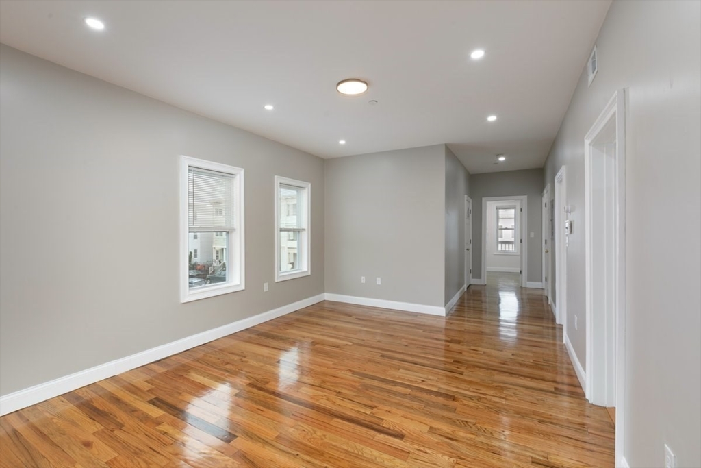18 Baird St. # 2